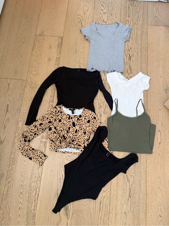 Forever 21 Tops - Mixed Women Tops Bundle - Gray, Black, White, Olive, Animal Print